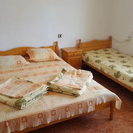 Karastoyanov *