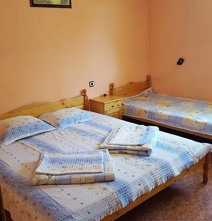 بيت ضيافة Karastoyanov تشيرنوموريتس